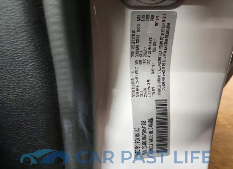 2C4RC1BG1SR541288# 13