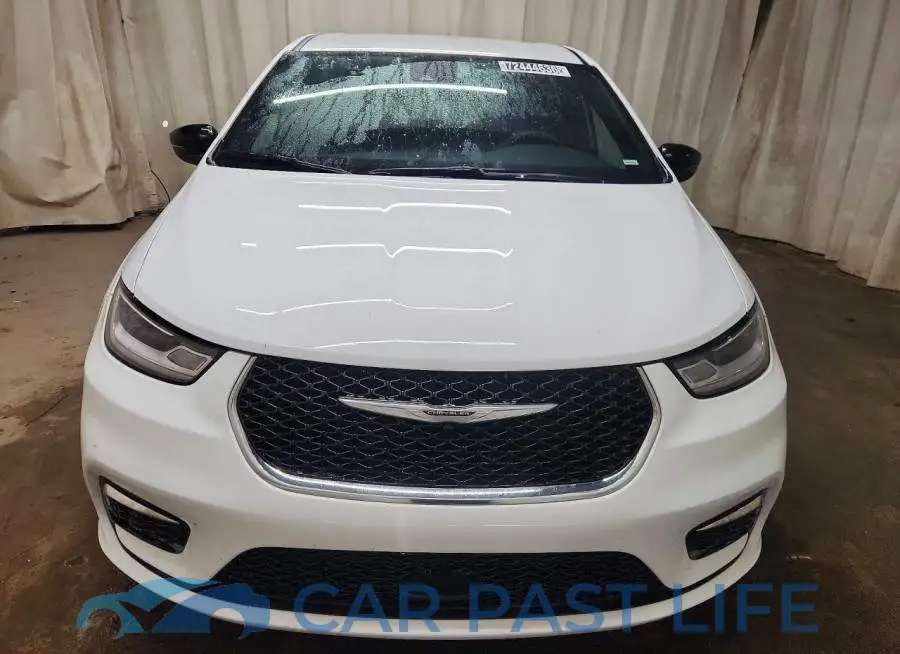 2C4RC1BG1SR541288# 5