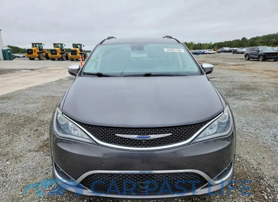2C4RC1GG5JR352201# 5