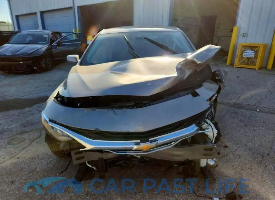 1G1ZD5ST5SF139727# 5