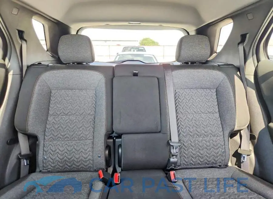 3GNAXUEG9RS215953# 10