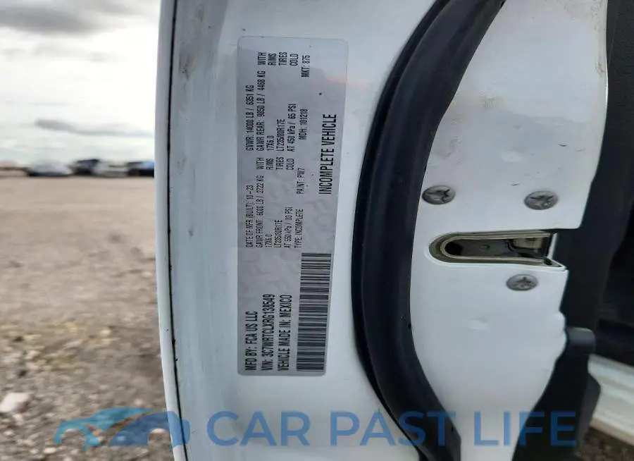 3C7WRTCLXRG138549# 13