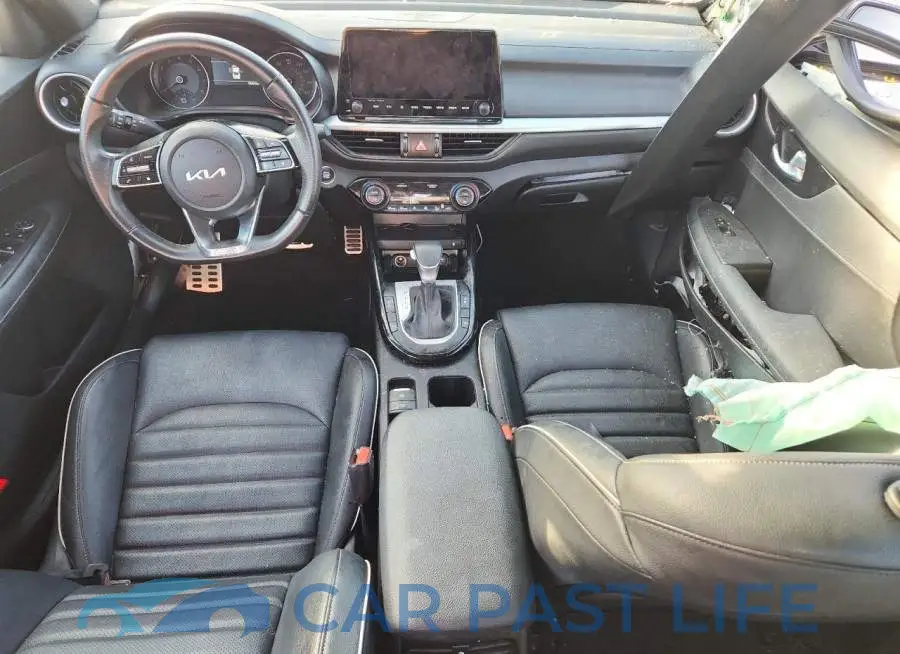 3KPF54AD8RE828631# 8