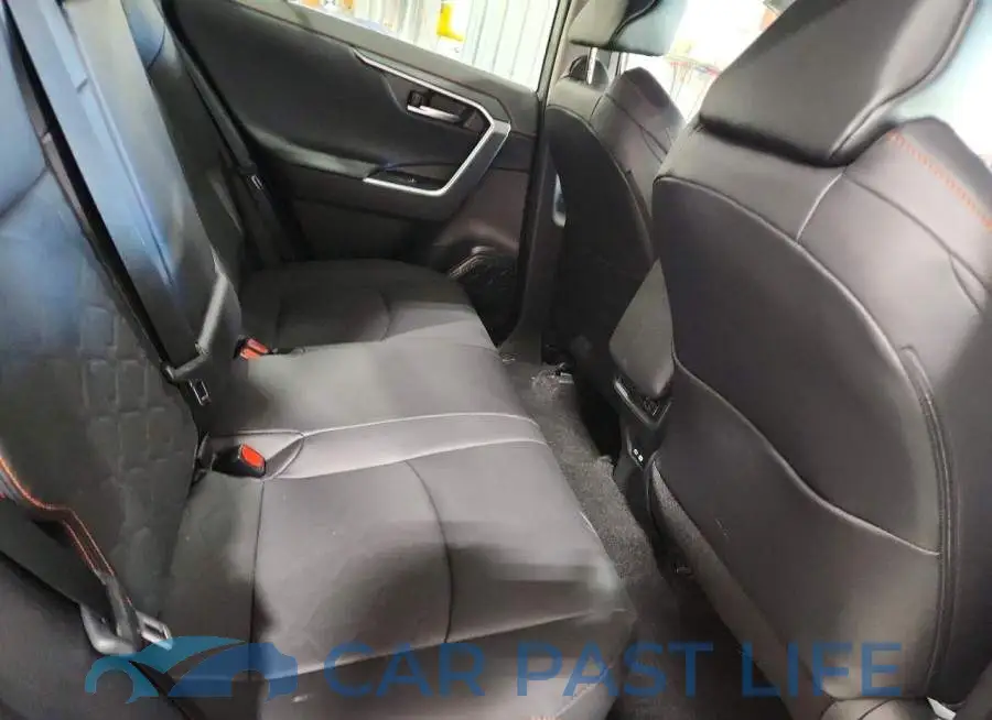 2T3J1RFV2PW400415# 11