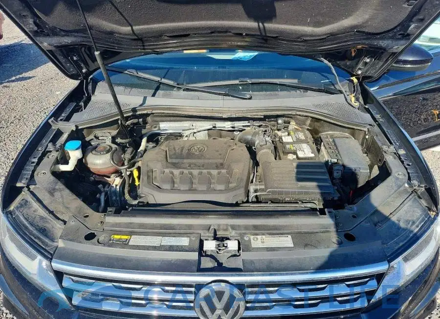 3VV2B7AX2KM052352# 11