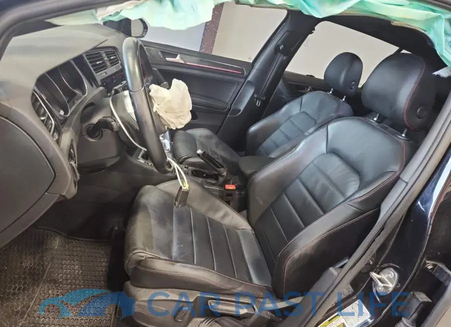3VW5T7AU4KM008073# 7