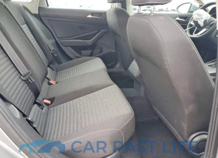 3VW5X7BU2SM014442# 10