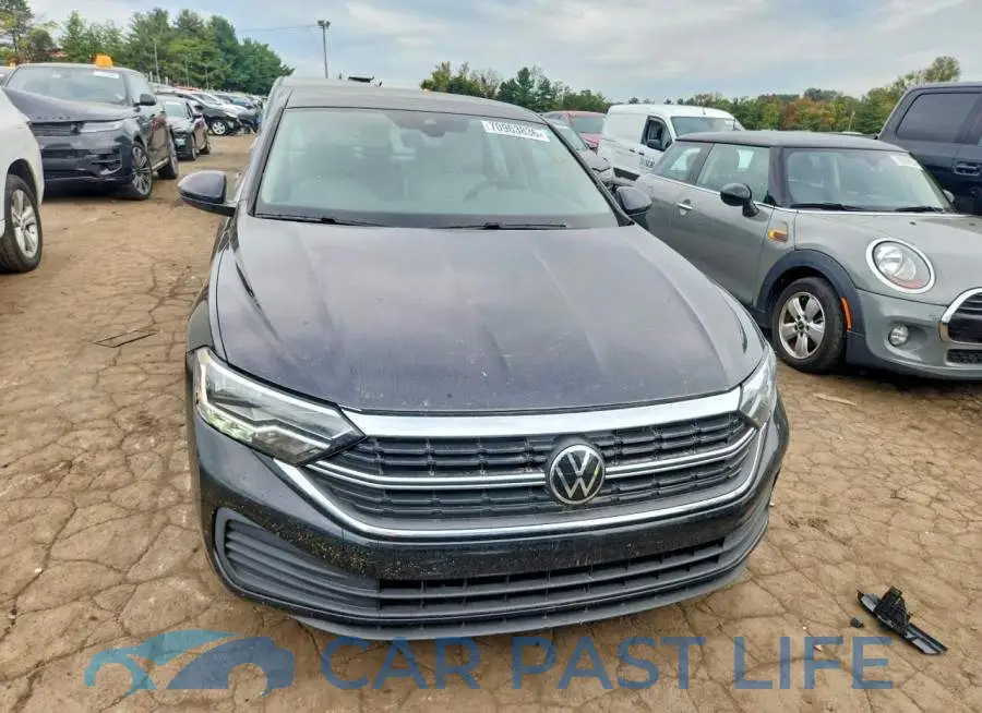 3VW7M7BU6NM019956# 5