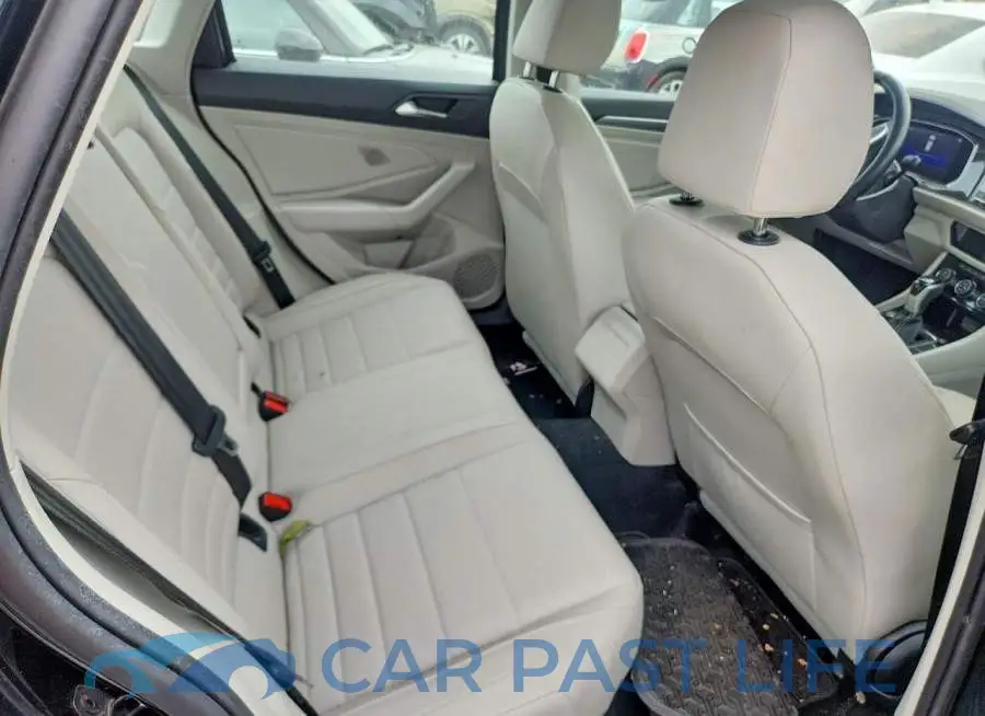 3VW7M7BU6NM019956# 10