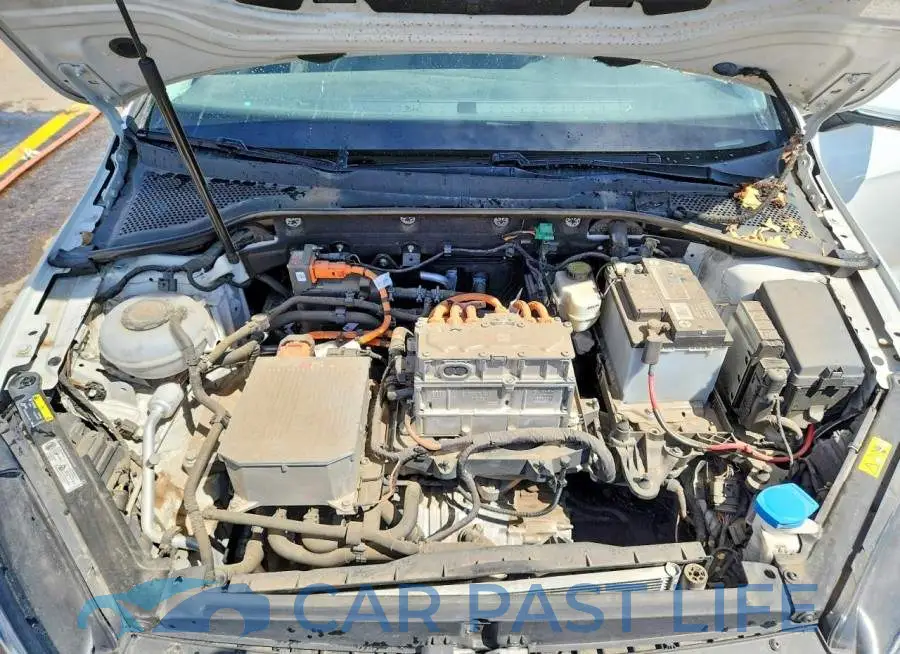 WVWKR7AU1KW910457# 11