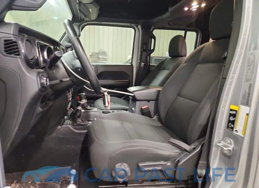 1C4HJXDG3MW615063# 7