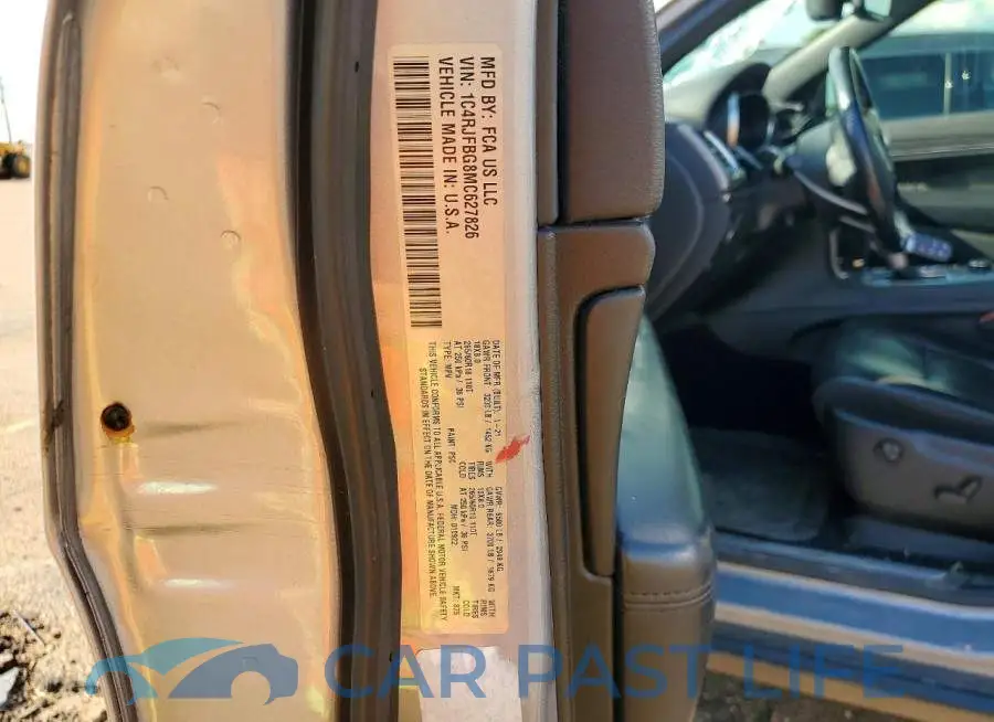1C4RJFBG8MC627826# 12