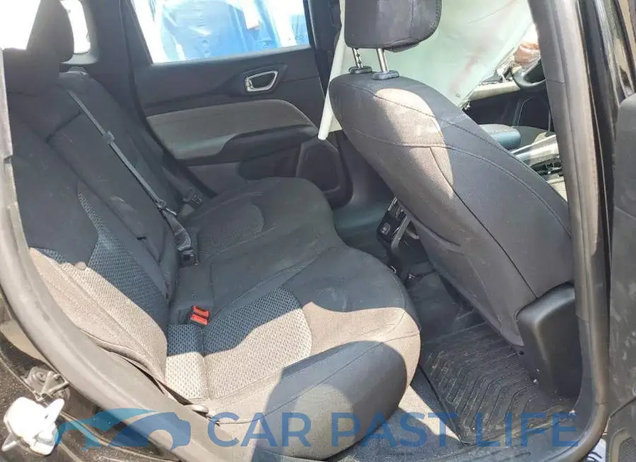 3C4NJDAN5RT144177# 11