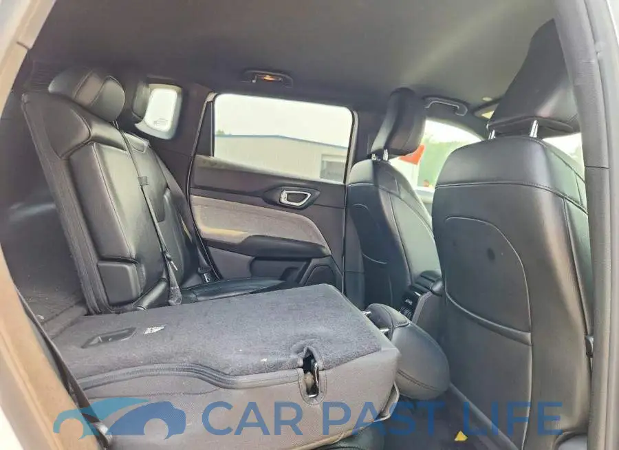 3C4NJDBN5PT501630# 11