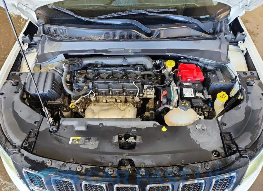 3C4NJDCB7MT592786# 12