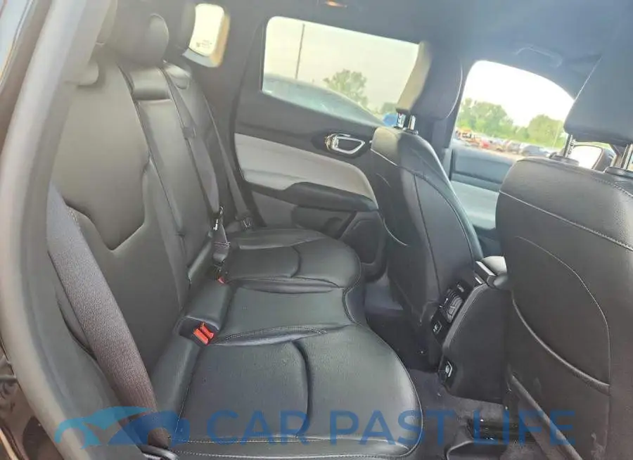 3C4NJDCN8RT136202# 11