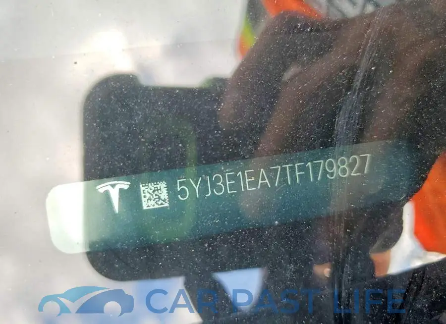 5YJ3E1EA7TF179827# 12