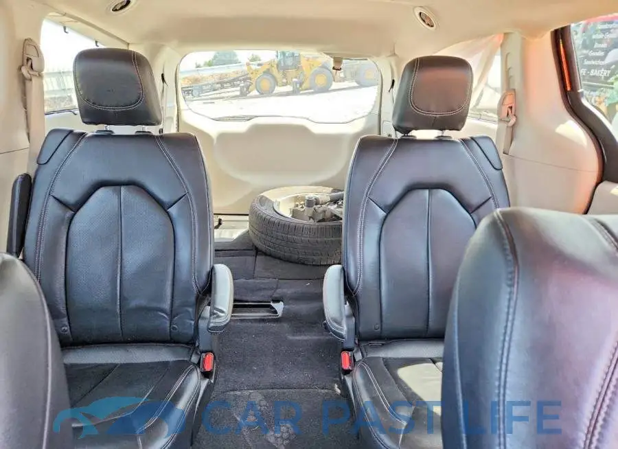 2C4RC1BG1NR178317# 10