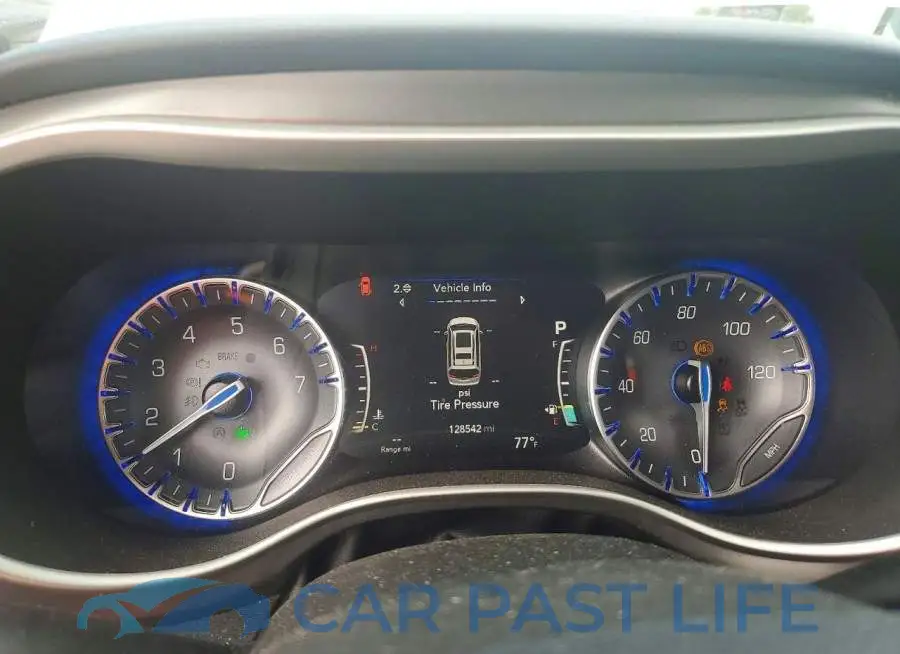 2C4RC1BG2NR233714# 9