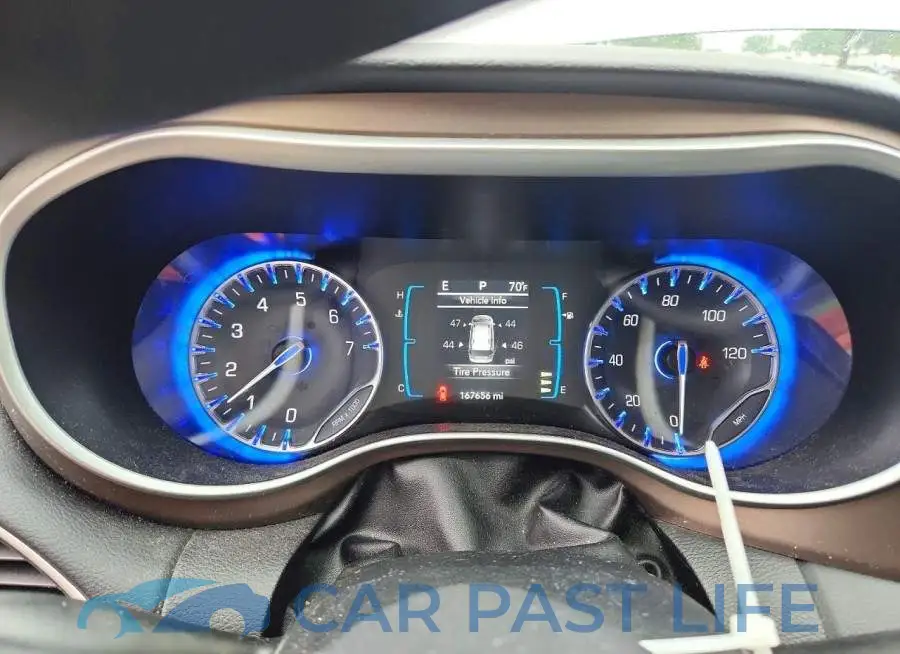 2C4RC1DG1HR515425# 9