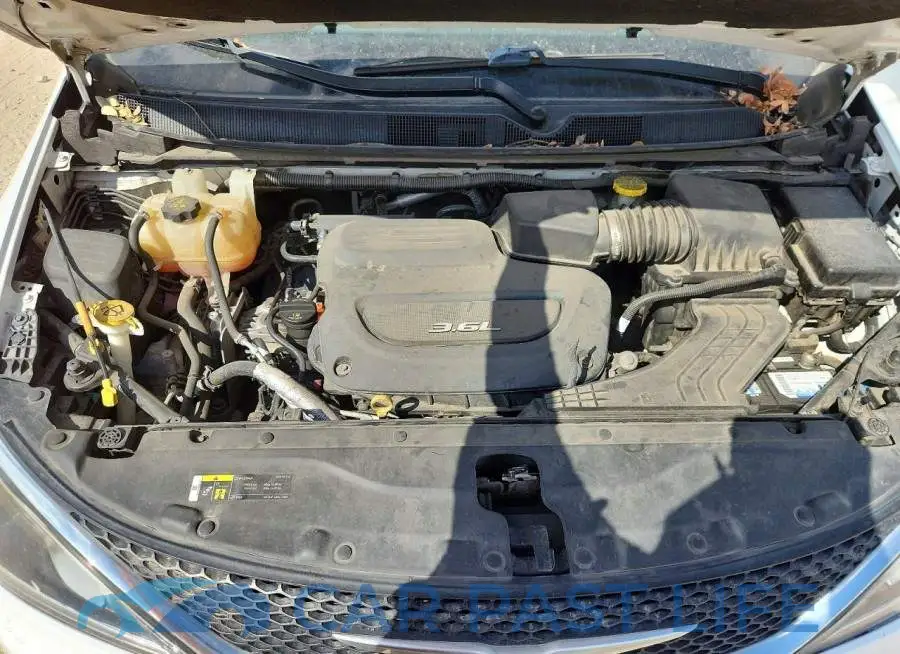 2C4RC1FGXKR526623# 12