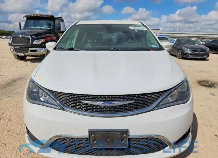 2C4RC1FGXKR526623# 5