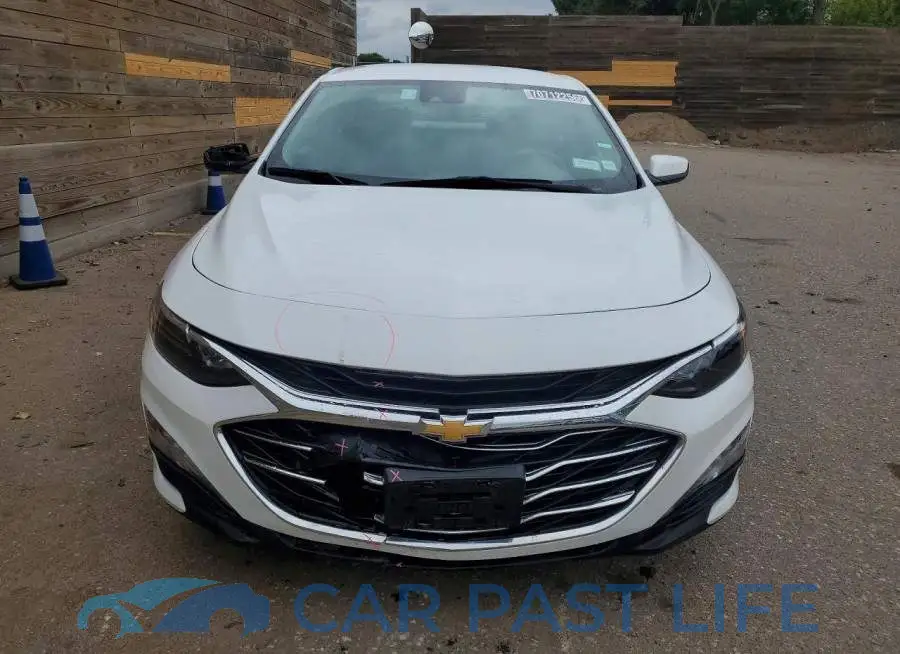 1G1ZD5ST2SF145629# 5