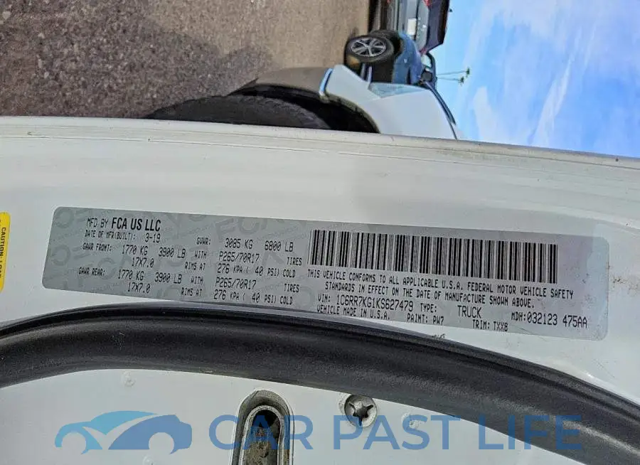 1C6RR7KG1KS627479# 12