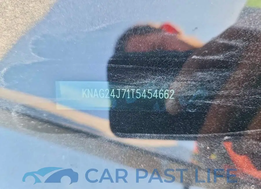 KNAG24J71T5454662# 12
