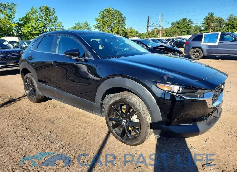 3MVDMBBM8RM624977# 4