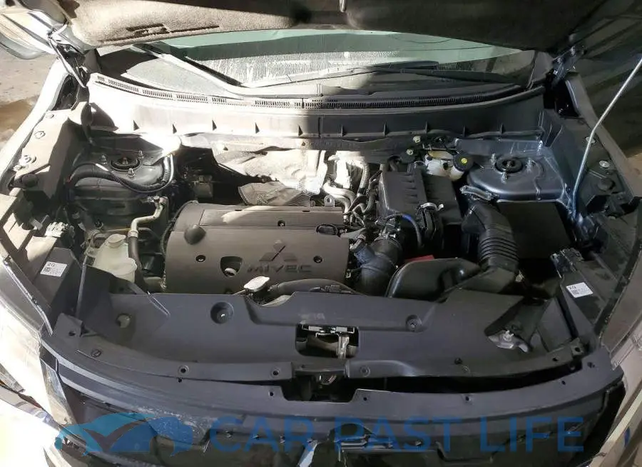 JA4ARUAU9TU021813# 12