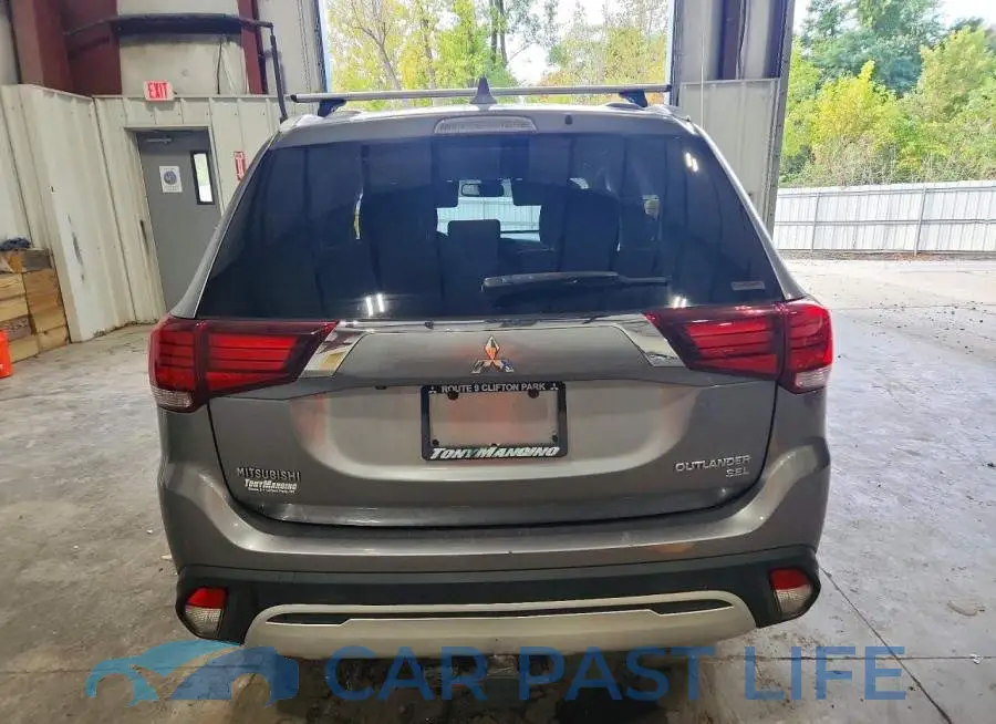 JA4AZ3A3XKZ038929# 6