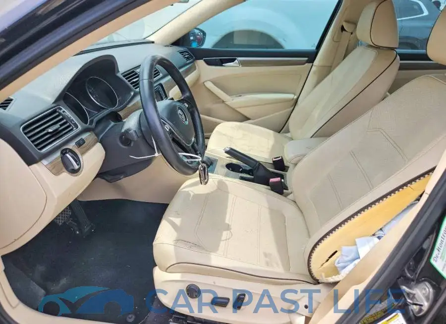 1VWBT7A37HC017712# 7