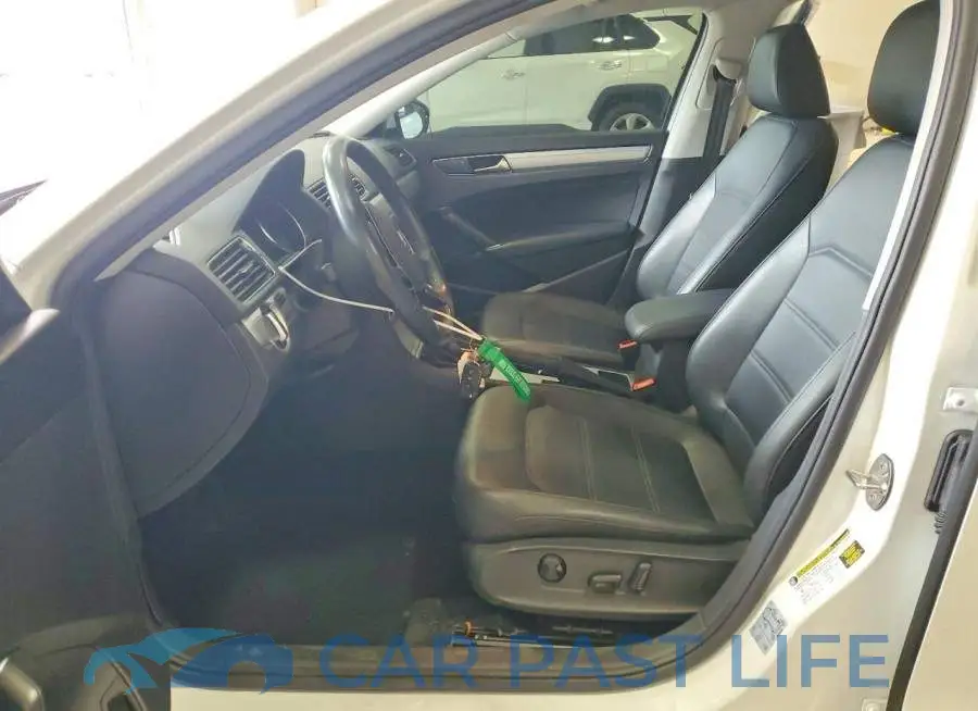 1VWLA7A33KC000813# 7
