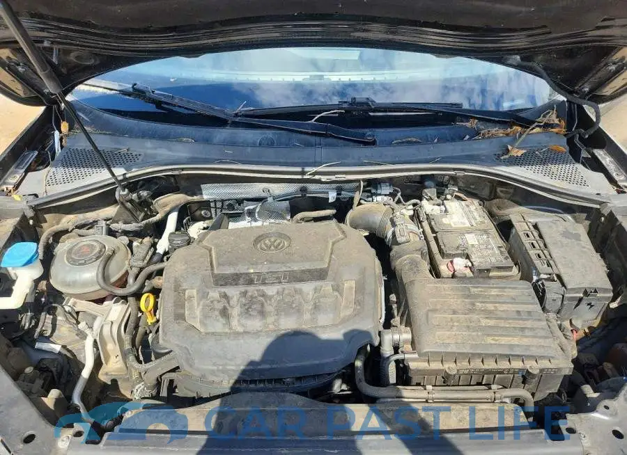 3VV3B7AX3KM143747# 12