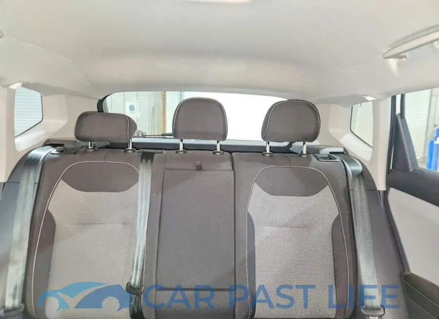 3VV8X7B20RM029600# 10