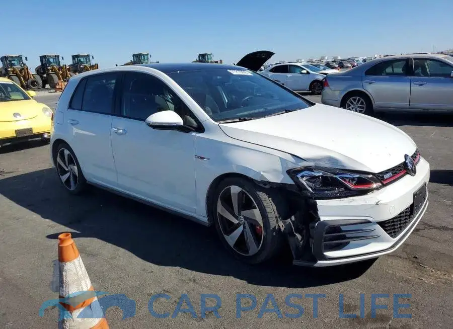 3VW447AU3JM281108# 4