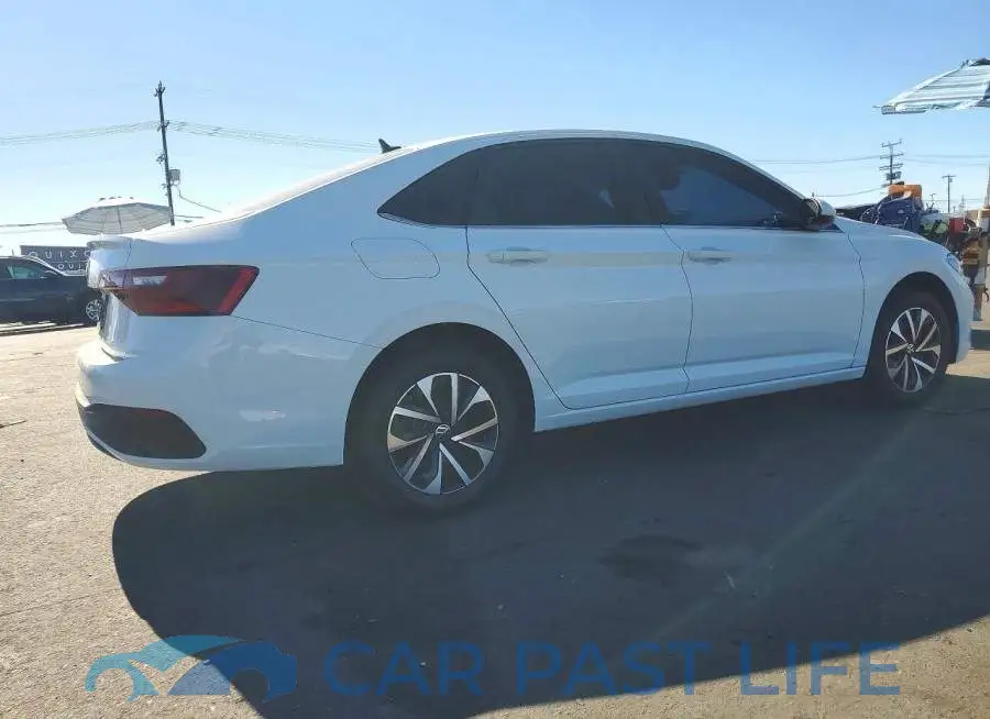3VW5M7BU9RM100382# 3