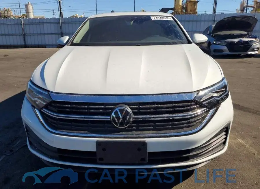 3VW5M7BU9RM100382# 5