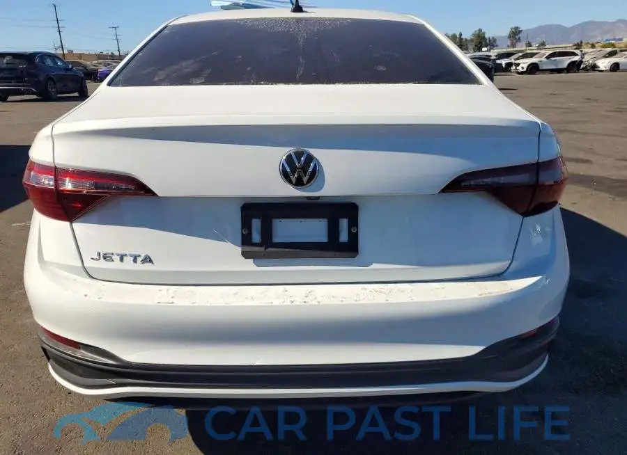 3VW5M7BU9RM100382# 6