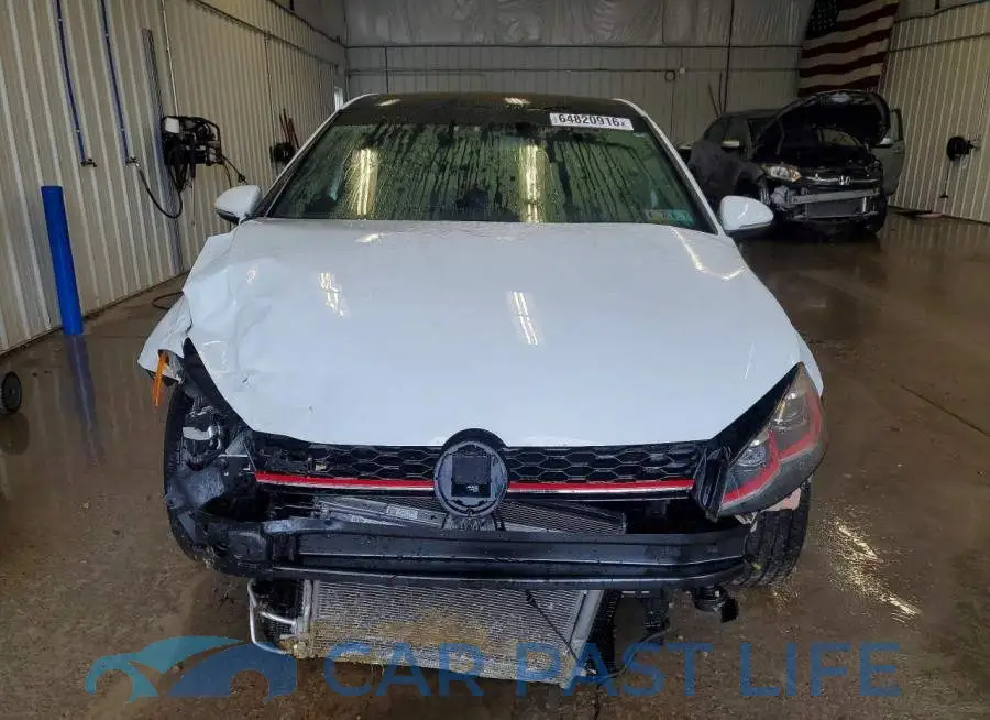 3VW5T7AU9KM031851# 5