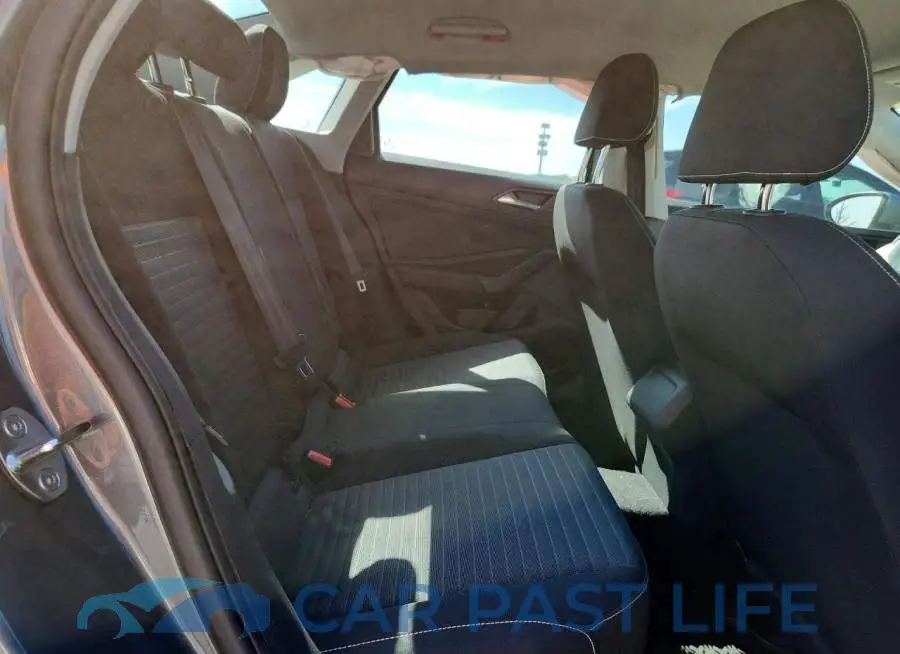 3VW5W7BU2TM002280# 10