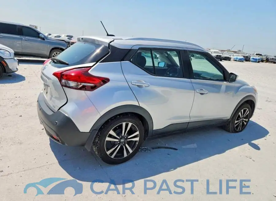 3N1CP5CVXLL533402# 3