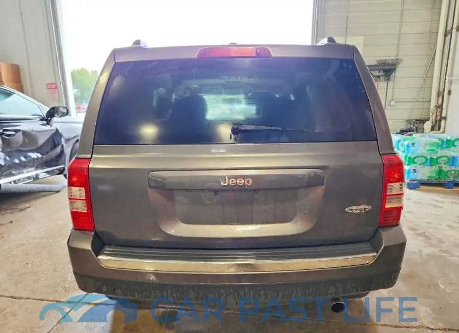 1C4NJPFA2HD202502# 6