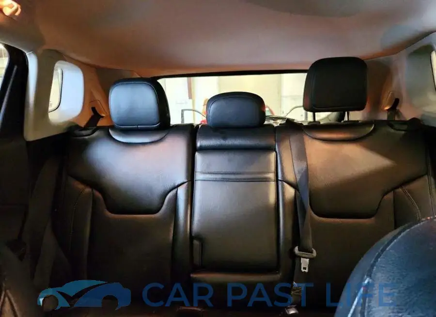3C4NJDCB7LT155899# 10