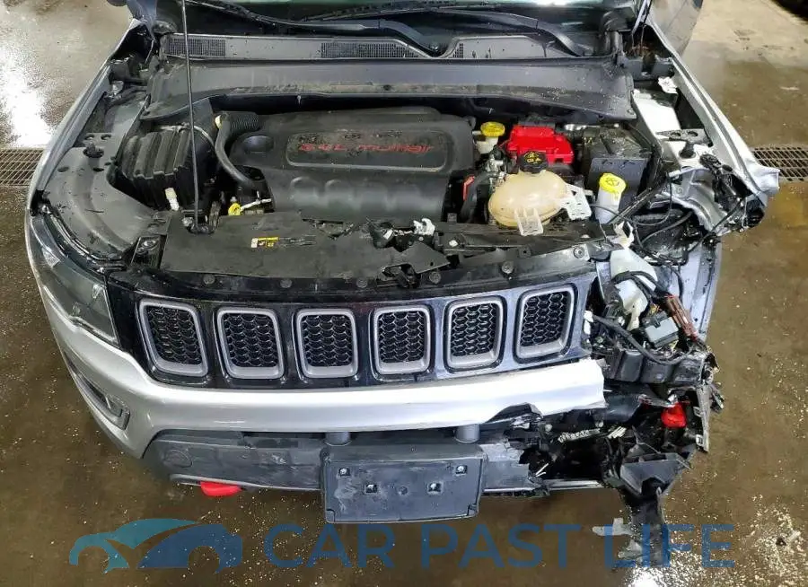 3C4NJDDB8MT590687# 12