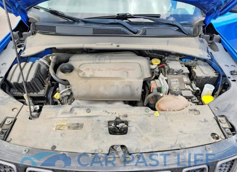 3C4NJDDB9JT168813# 11