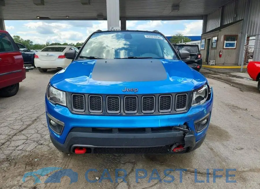 3C4NJDDB9JT168813# 5