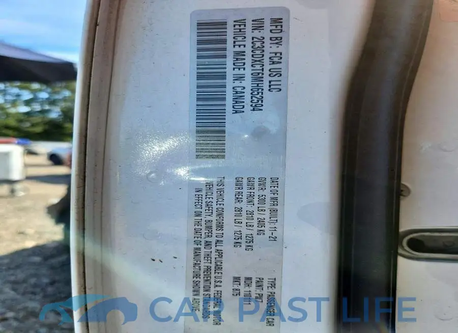 2C3CDXCT6MH652594# 13