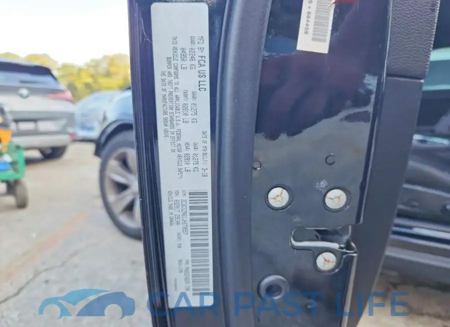 2C3CDZAG1JH279557# 12